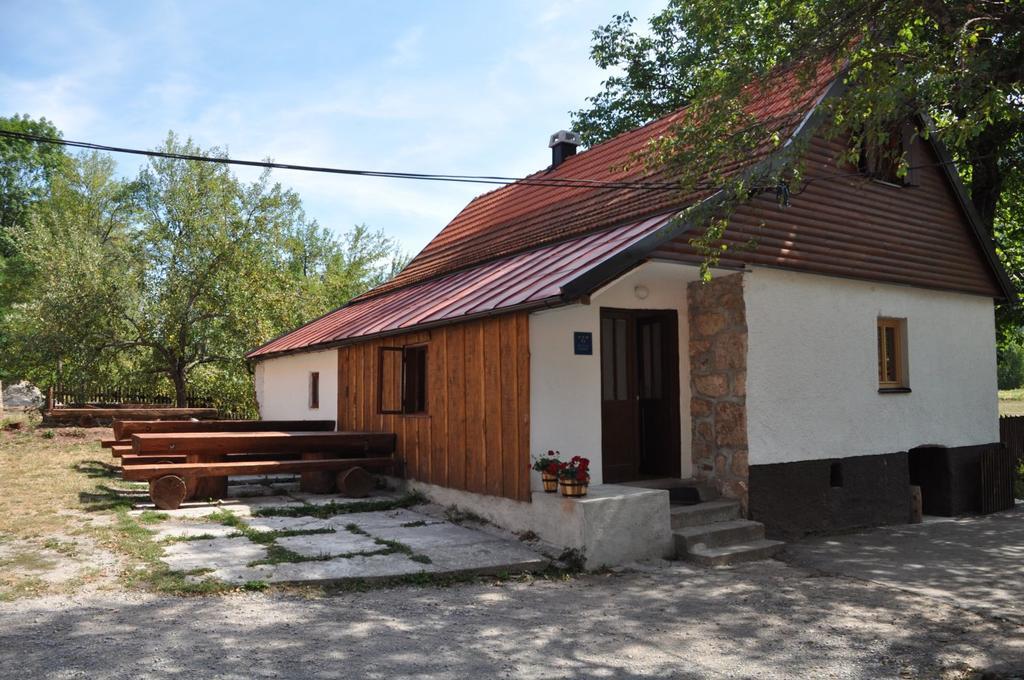 Holiday Home Rizvan City Brusane Zewnętrze zdjęcie